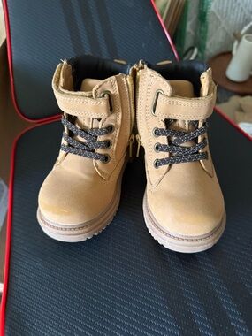 wonder nation Tan Lace-Up Kids Boots with Side Zip